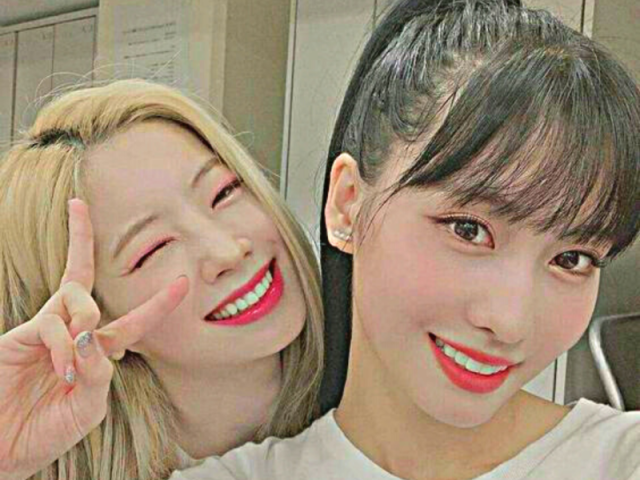 ꒰ momo ou dahyun ⊹