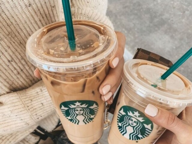 Starbucks🥤