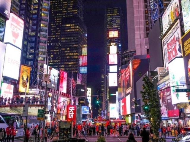 nova york, a cidade grande me encanta, além que eu possa fazer compras