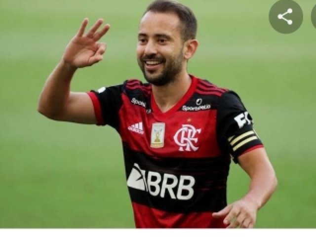 Everton Ribeiro