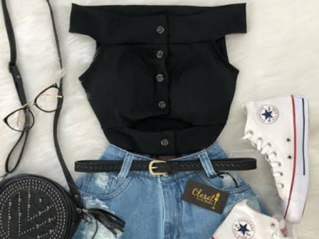 alternativa 2 short com blusa preta