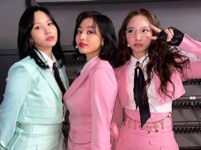 Mina, Jihyo, Nayeon