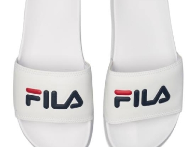 Chinelo com fita coloquei com fita pois não sei o nome kkkkKKK