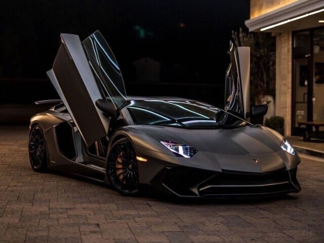 Lamborghini Aventador