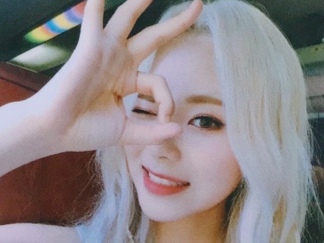 Jinsoul- Loona