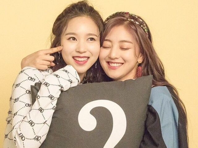 Jihyo e Mina