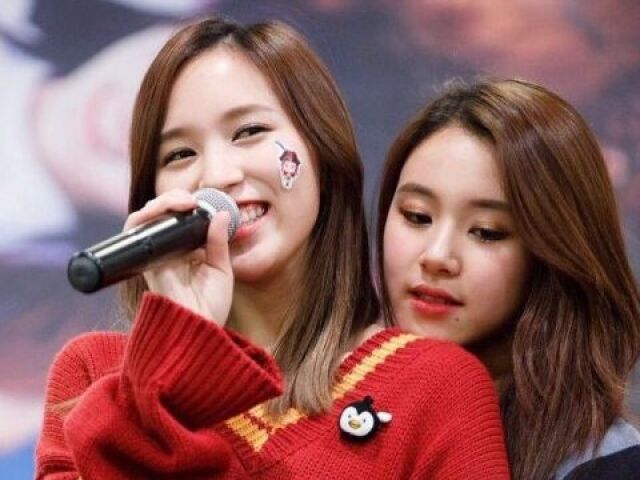 Chaeyoung e Mina