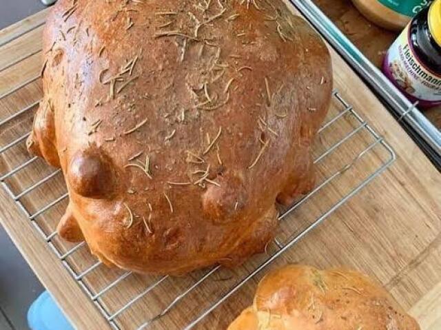 Cozinhar é seu tinir então tenta fazer esse pão