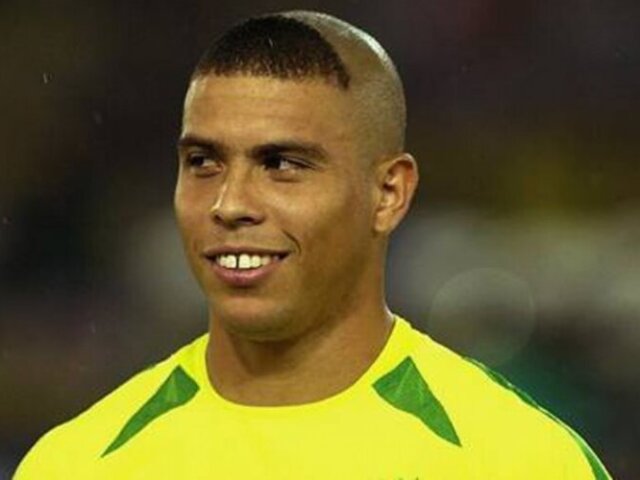 Parabéns, você seria o Ronaldo Fenomeno