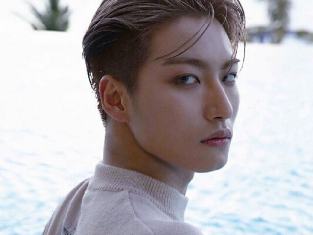 {Seonghwa~Ateez}