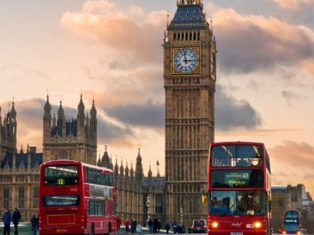 Londres,
Inglaterra