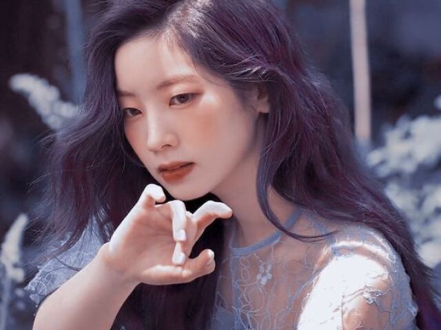 -♡︎Você consegue adivinhar a cor do cabelo da Dahyun nessa era?