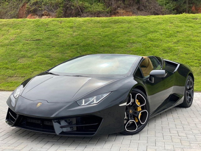 Lamborghini
Huracan