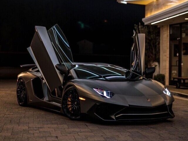 Lamborghini Aventador