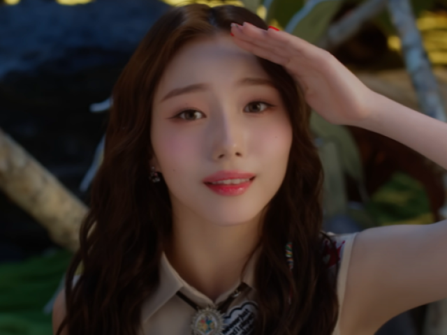 - Acerte os idols pelos olhos!