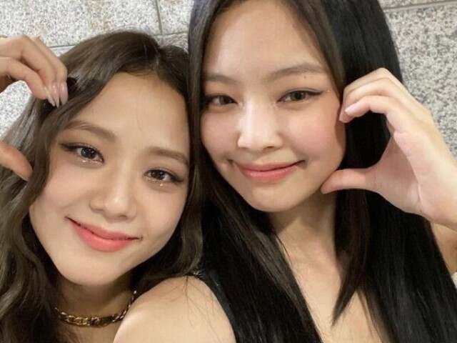 Jennie e Jisoo