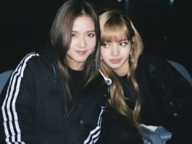 Lisa e Jisoo