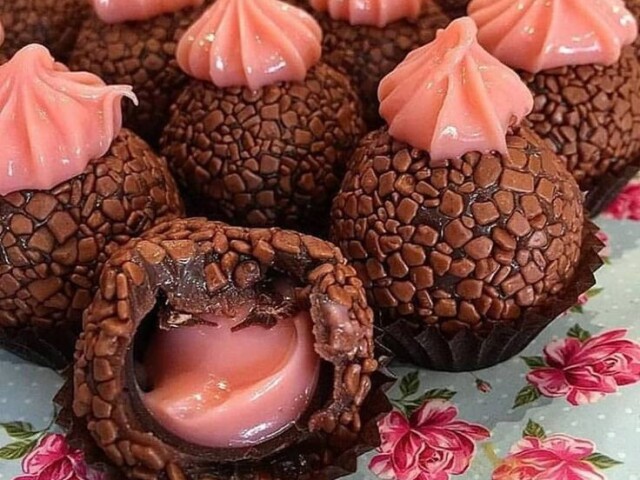 Brigadeiro com recheio