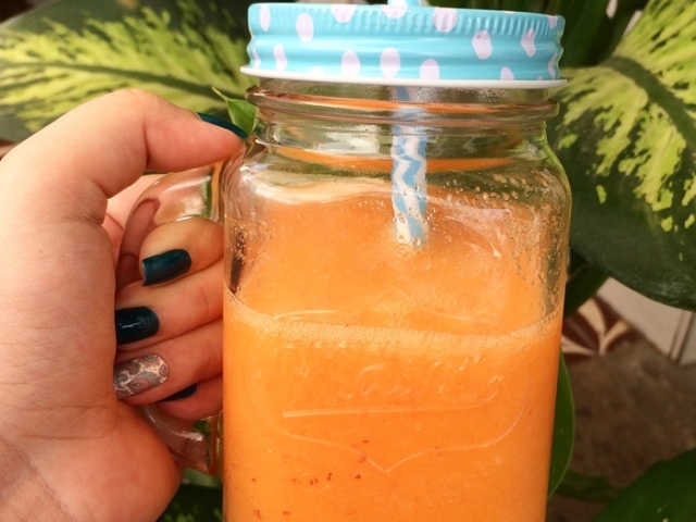 Um suco msm tô sem fome...
