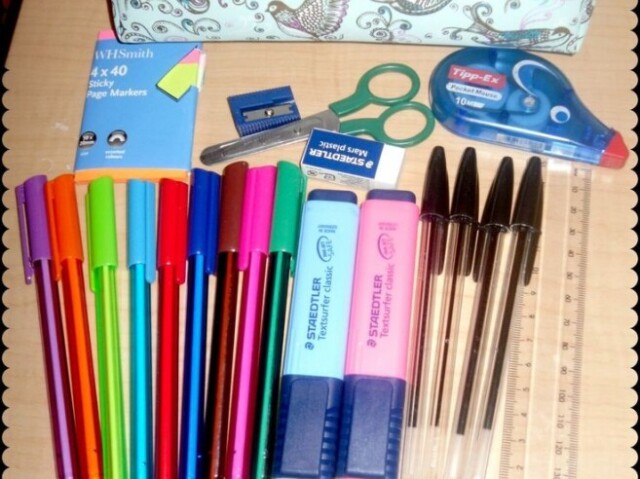 ✰✰ Escolha seu material escolar ✰✰