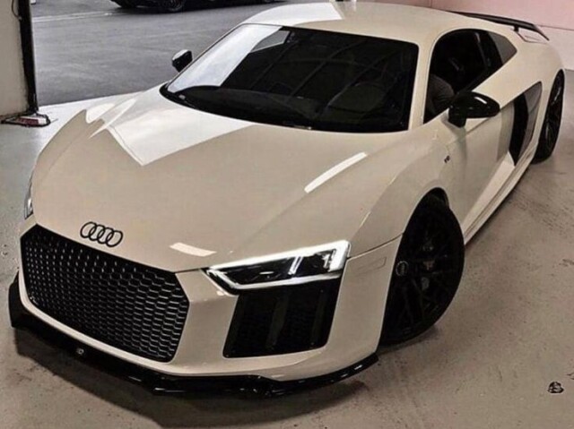 Carro da Jisoo