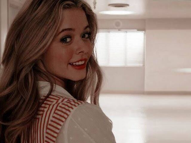 Alison Dilaurentis ( Pretty Little Liars)