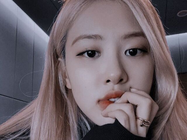 🍑Rosé Blackpink🍑