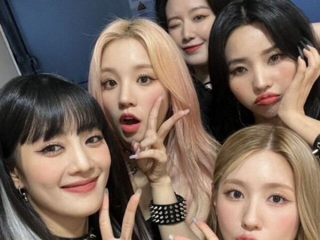 🍄🌿 Monte a sua cantora de kpop 🌿🍄