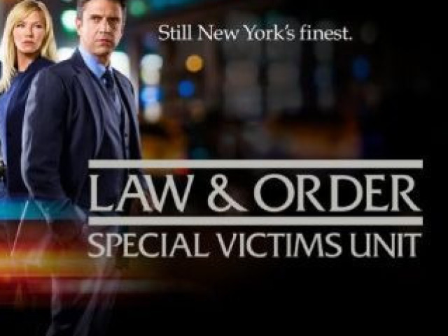 Assistir Law and Order