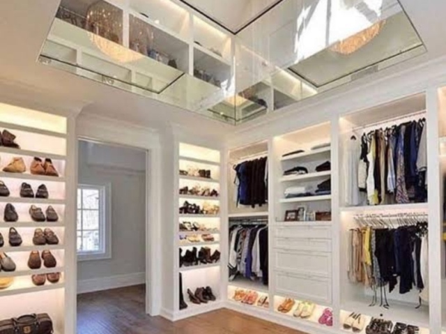 Closet 1