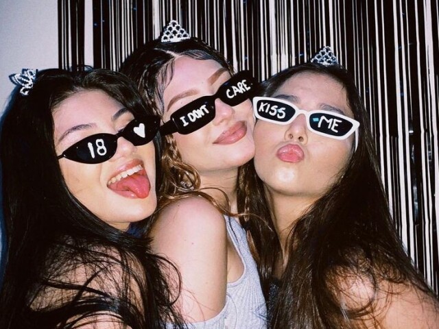Festa com muitos amigos