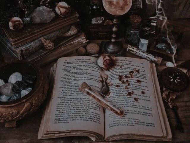 🔮📜✨🌕