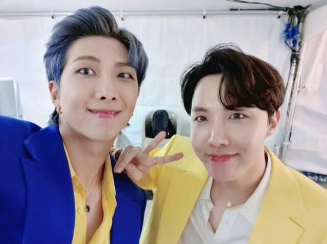 Rap monster é J-HOPE