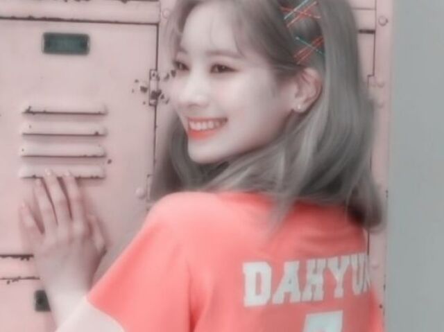 Dahyun (Bias)