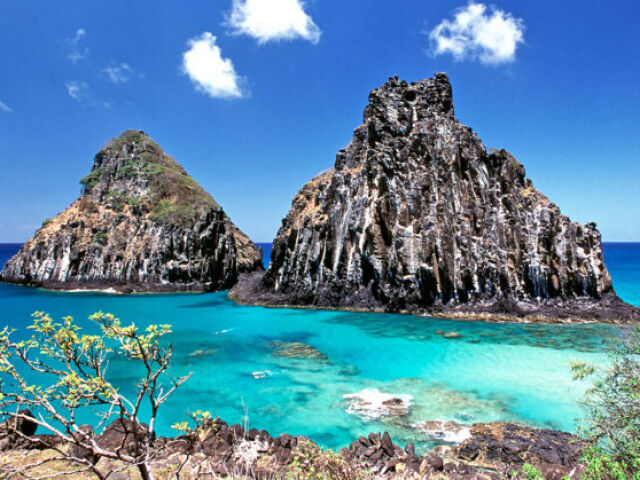 Fernando de Noronha e suas praias encantadoras