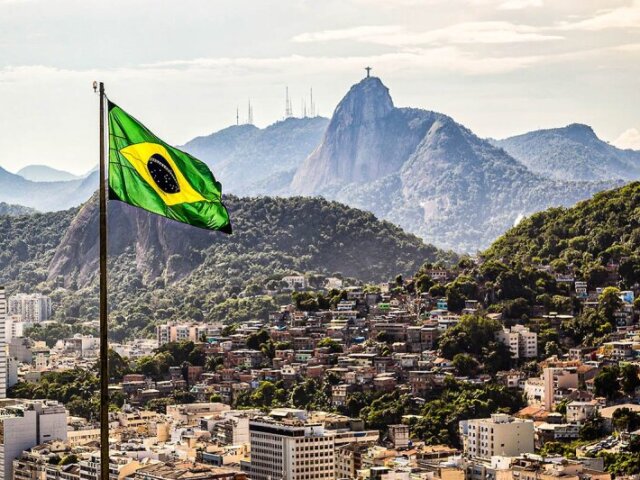 Brasileiro(a)