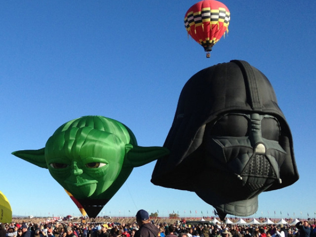 Festival de Balonismo - Reúne cerca de 700 balões vindo de vários lugares do mundo