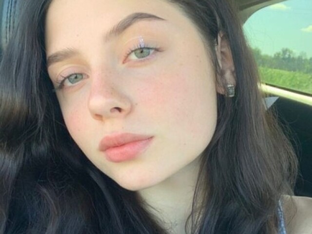 Elisa Barry /16 anos
