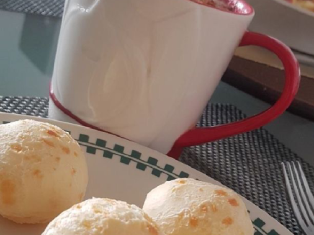 Pão de queijo e café :)