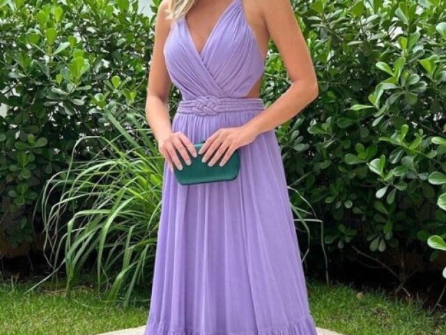 Sua mãe em um vestido
lilás