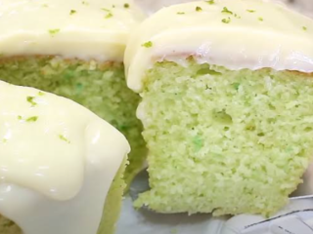 Bolo de limão