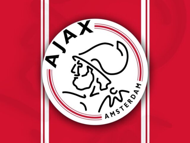 Ajax (Ele não saiu de la)