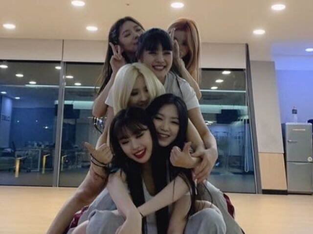 (g)i-dle