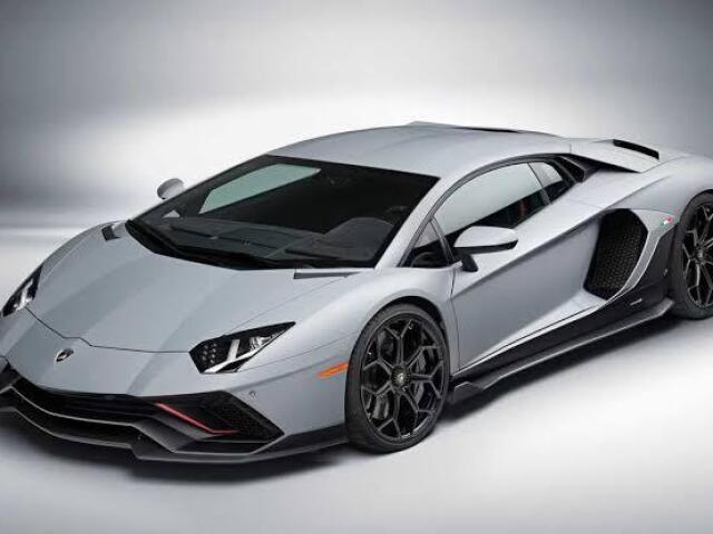 Lamborghini Aventador
