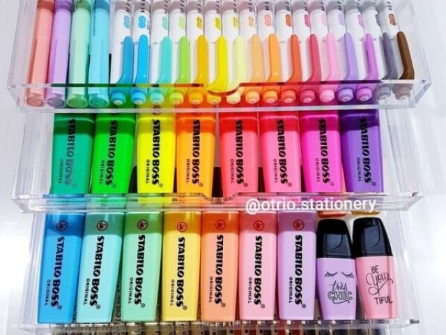 Escolha seu material escolar💕✨💕✨