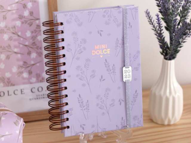 Sua capa é a Lilac!