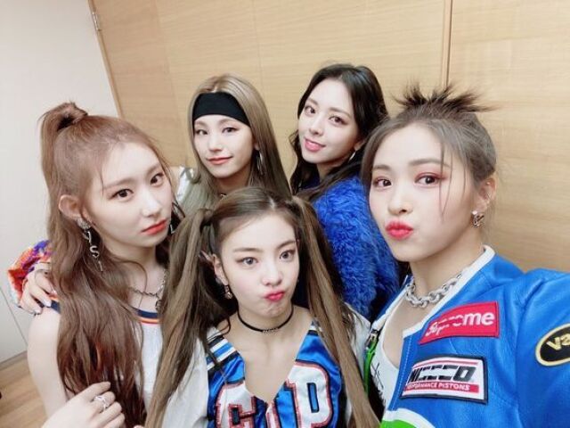 Itzy quiz 2022 <3