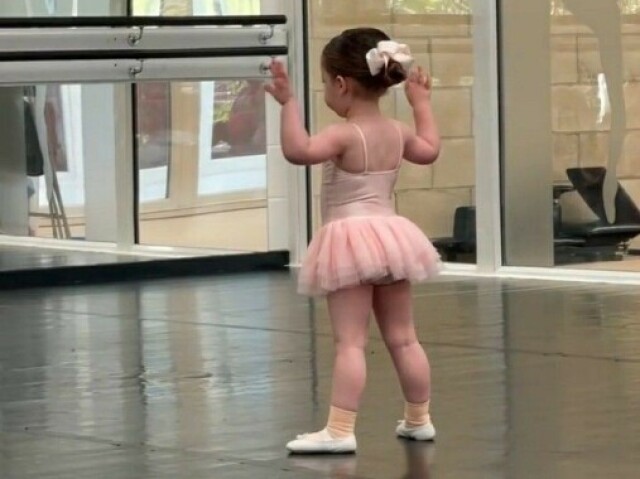 Crie o primeiro ano de vida da sua filha <3