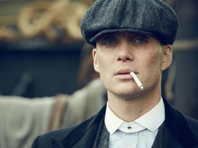 Thomas Shelby frio e calculista