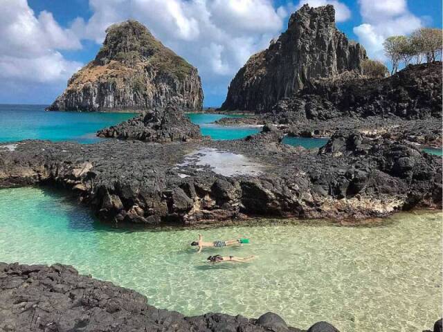 Praia da Baía do Sancho, Praia da Baía dos Porcos, Praia da Baía de Sueste